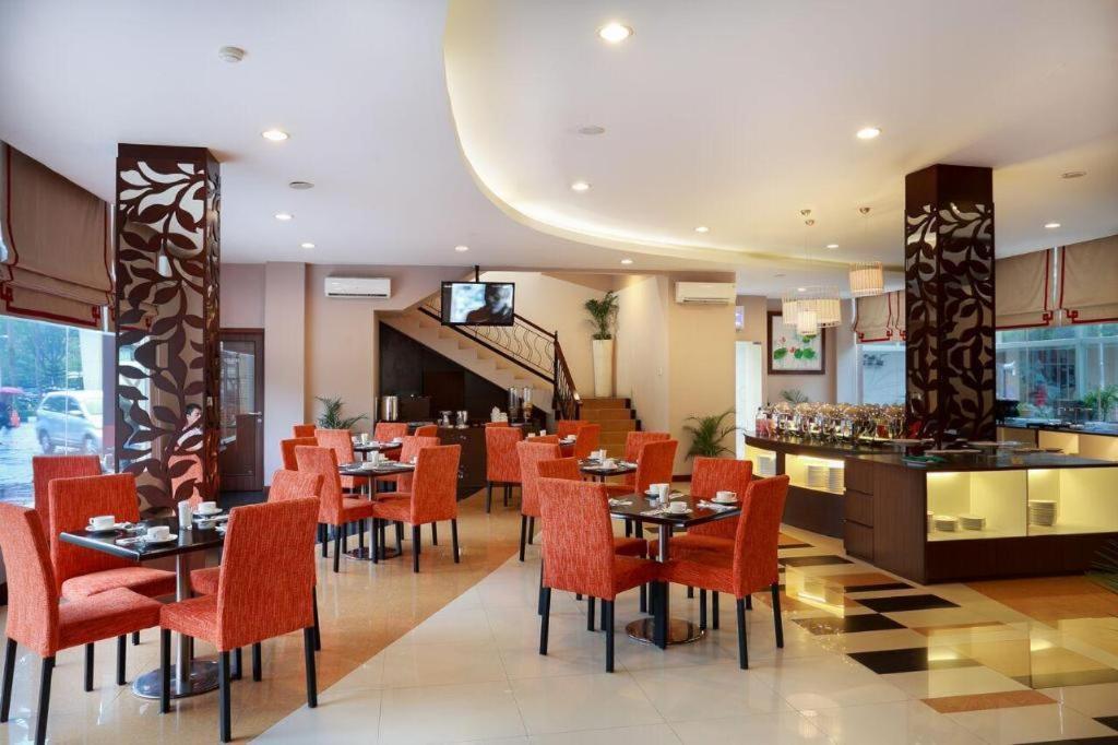 Ipb Convention Hotel Botani Square Bogor Exterior foto